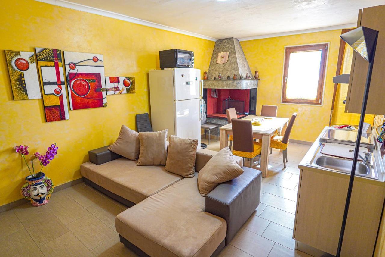 דירות פורטו צ'זראו A Casa Di Lele מראה חיצוני תמונה