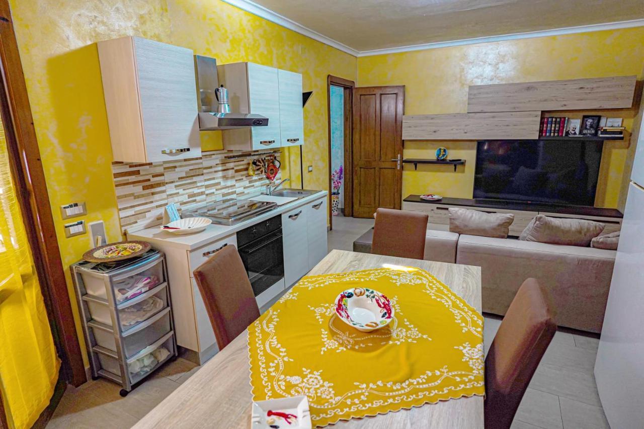דירות פורטו צ'זראו A Casa Di Lele מראה חיצוני תמונה