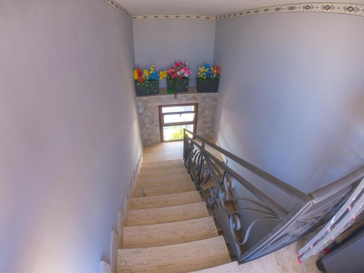 דירות פורטו צ'זראו A Casa Di Lele מראה חיצוני תמונה