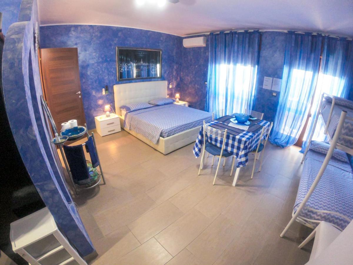 דירות פורטו צ'זראו A Casa Di Lele מראה חיצוני תמונה